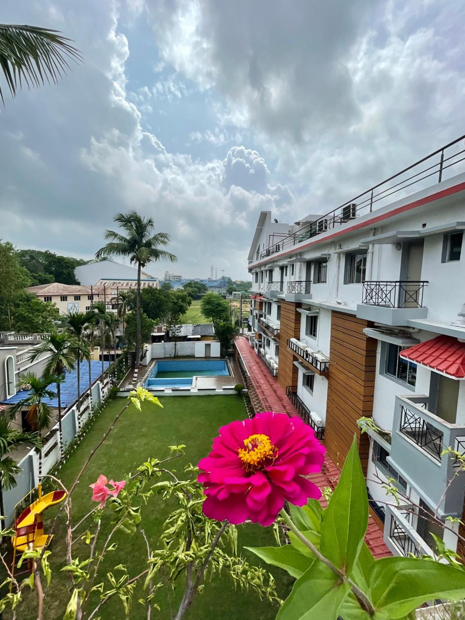 Hotel Royal Bengal โบลปูร์ ภายนอก รูปภาพ