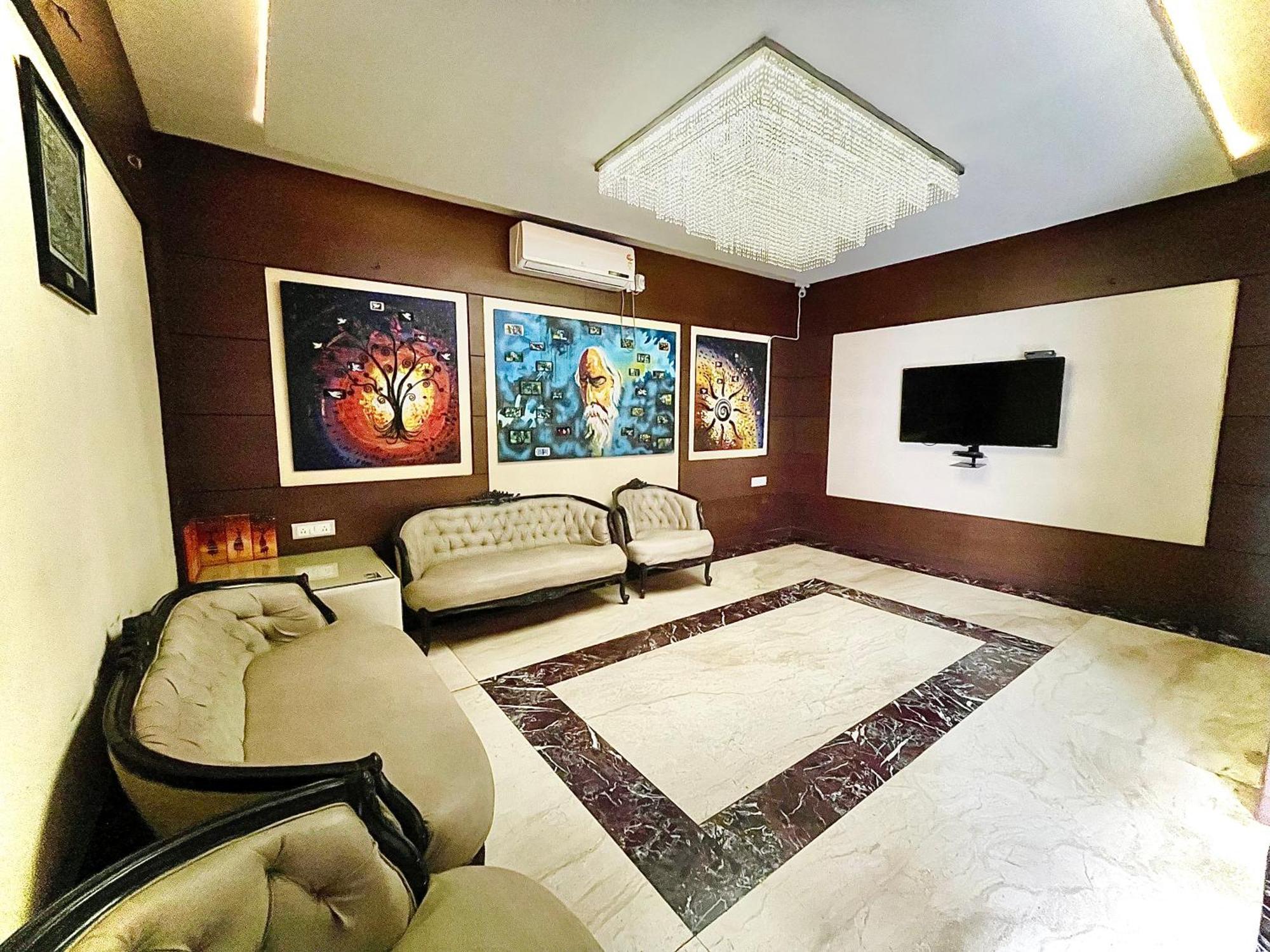 Hotel Royal Bengal โบลปูร์ ภายนอก รูปภาพ