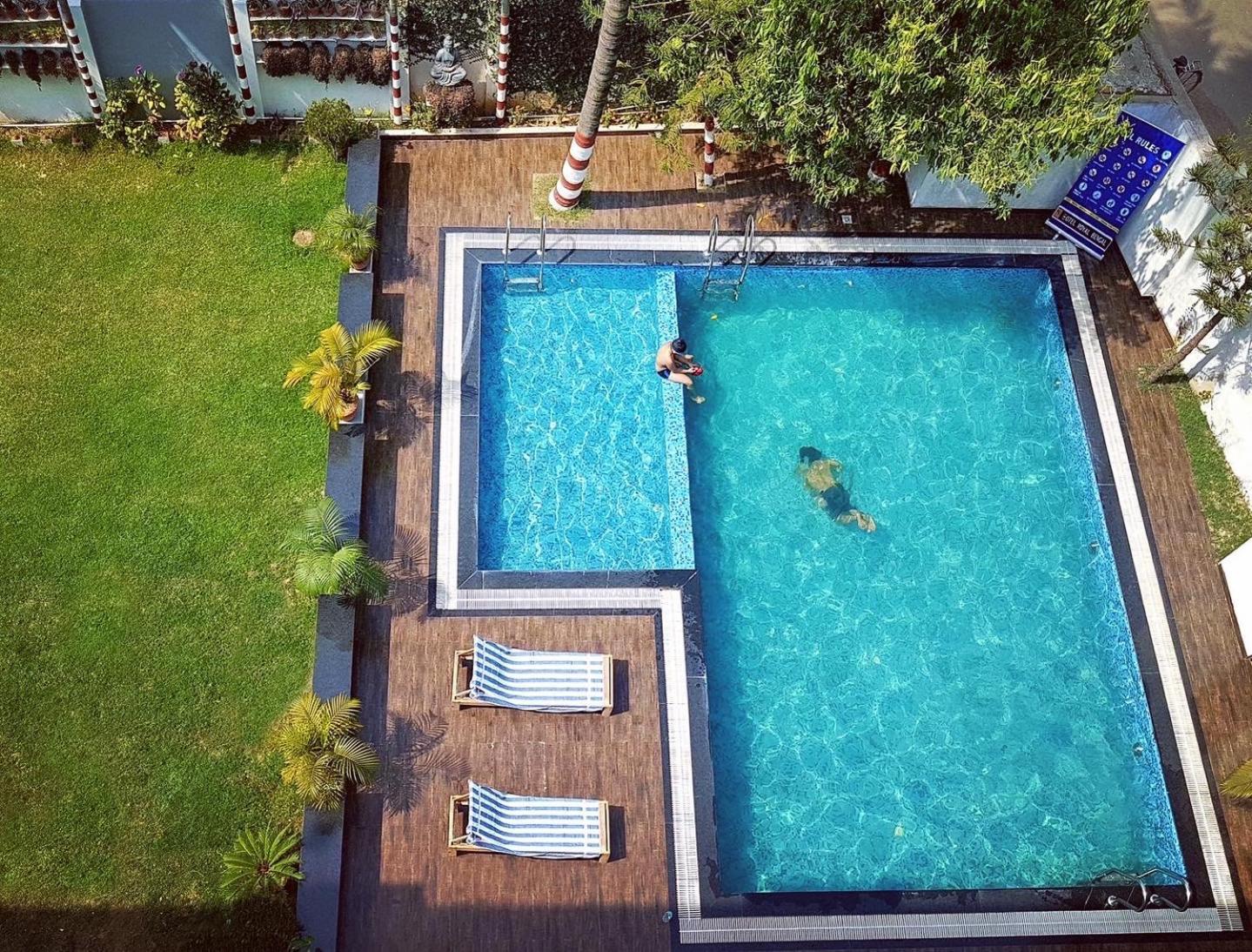 Hotel Royal Bengal โบลปูร์ ภายนอก รูปภาพ